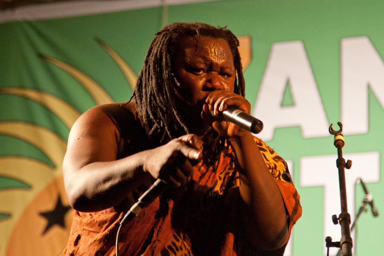 A drum and microphone representing Tanzanian music